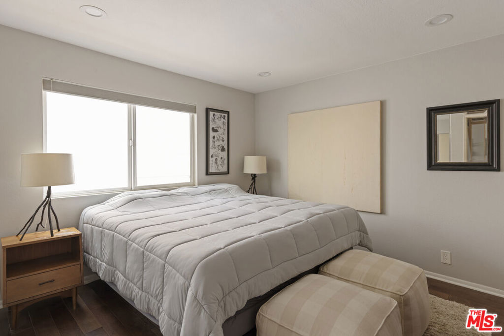 12530 Venice Boulevard 3