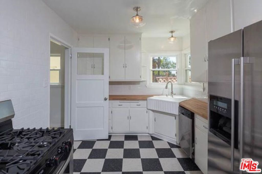 2117 Alcyona Drive