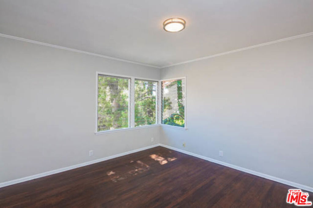 2117 Alcyona Drive