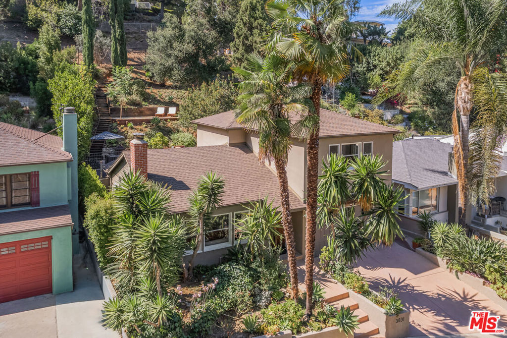 3831 Broadlawn Drive