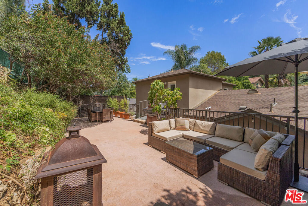3831 Broadlawn Drive