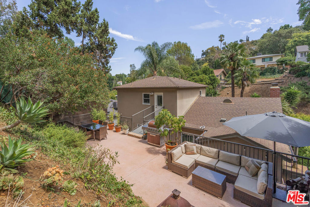 3831 Broadlawn Drive