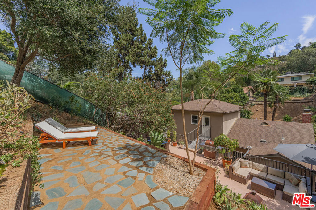 3831 Broadlawn Drive