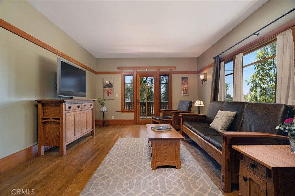 607 E Grandview Avenue