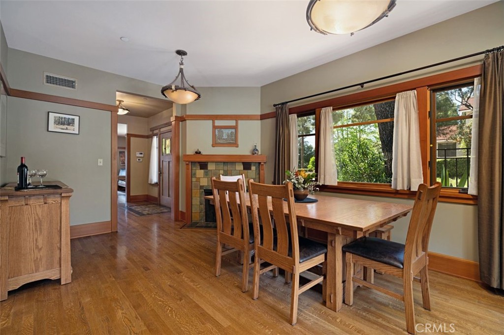 607 E Grandview Avenue