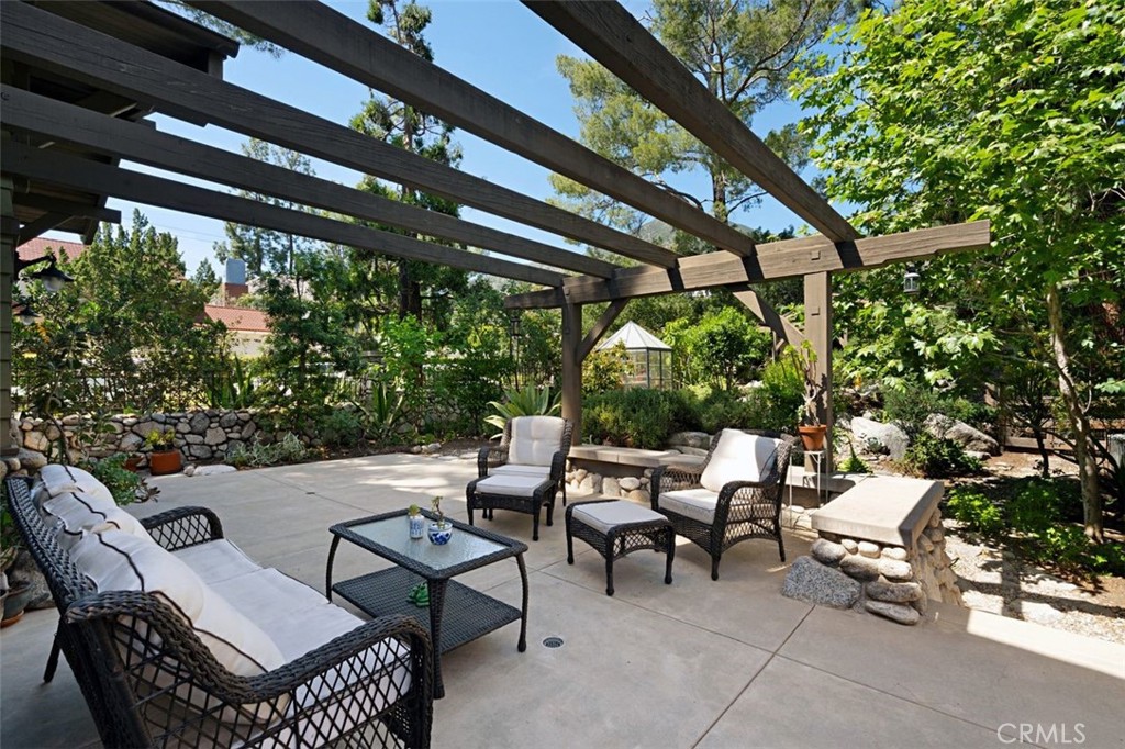 607 E Grandview Avenue