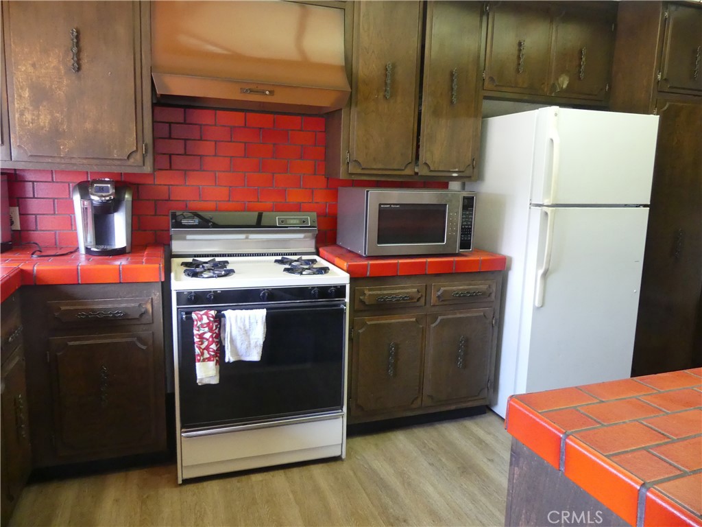 416 Jeffries Avenue Unit: 15