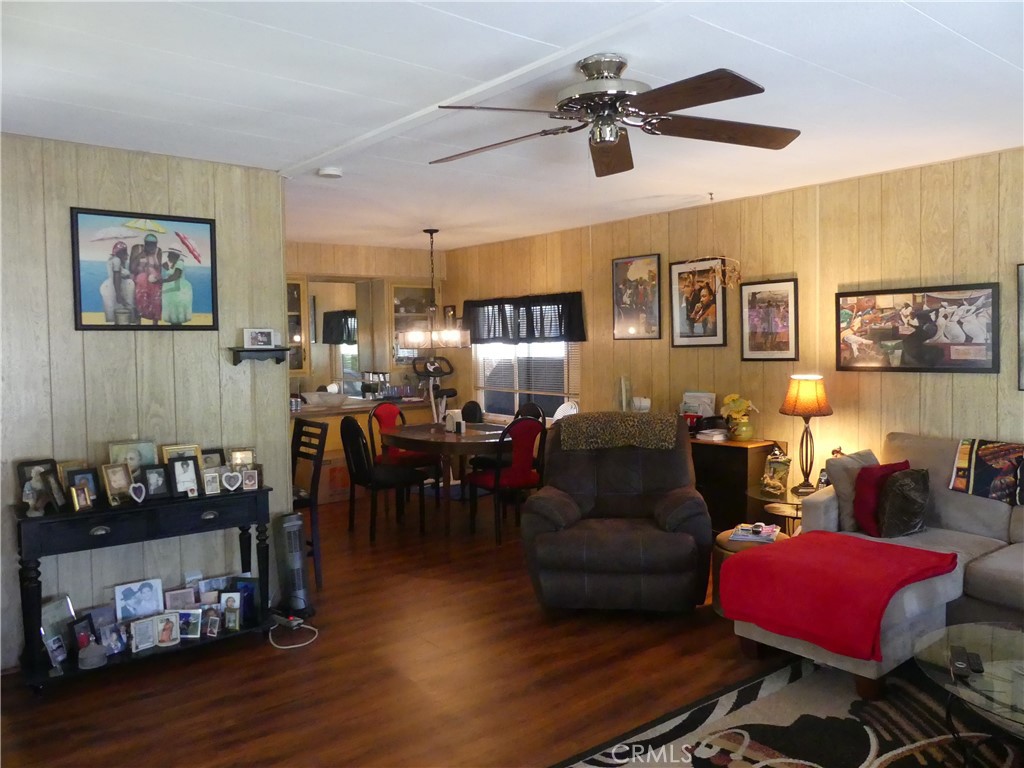 416 Jeffries Avenue Unit: 15