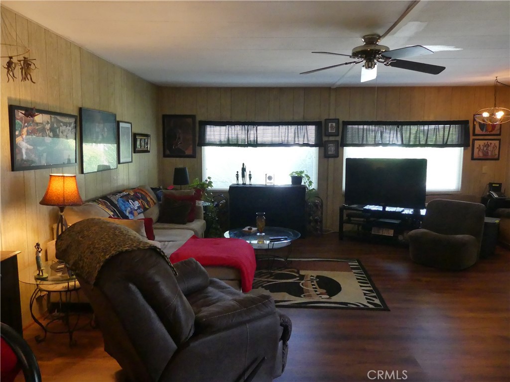 416 Jeffries Avenue Unit: 15