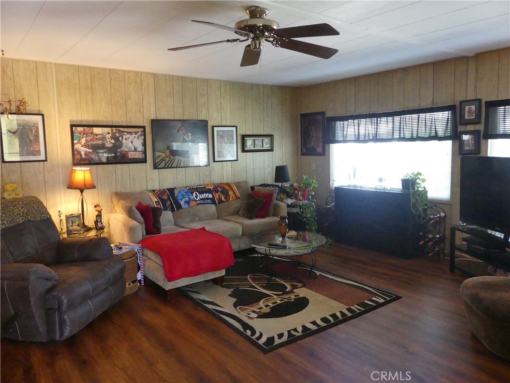 416 Jeffries Avenue Unit: 15