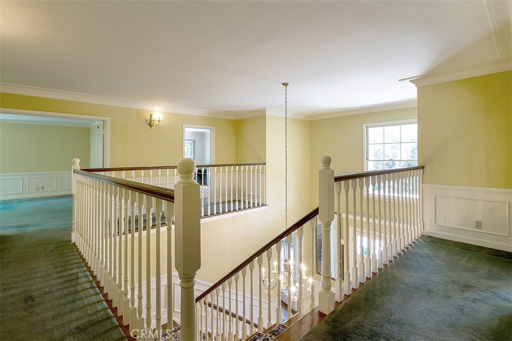 908 Flintridge Avenue