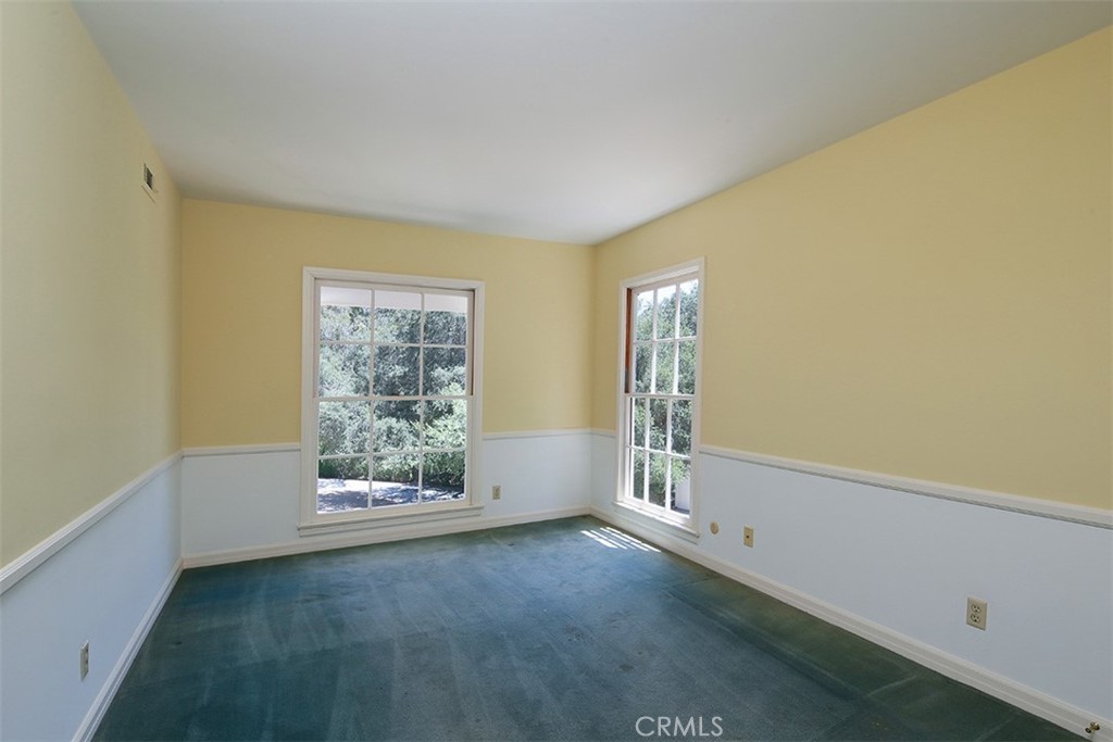 908 Flintridge Avenue