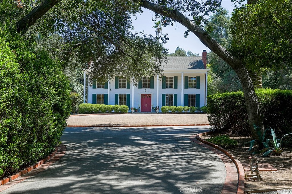 908 Flintridge Avenue