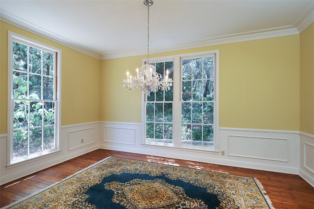 908 Flintridge Avenue