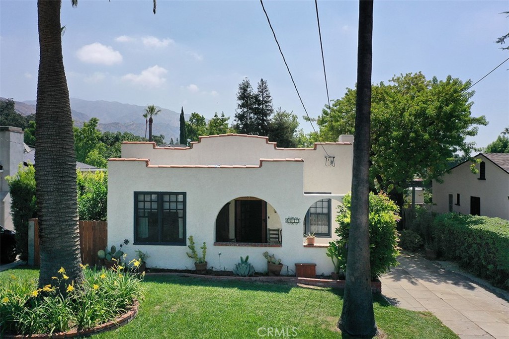 348 N. Alta Vista Ave.