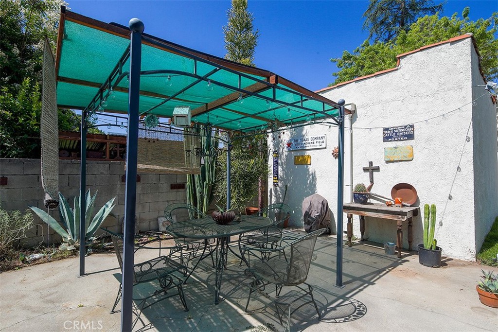 348 N. Alta Vista Ave.