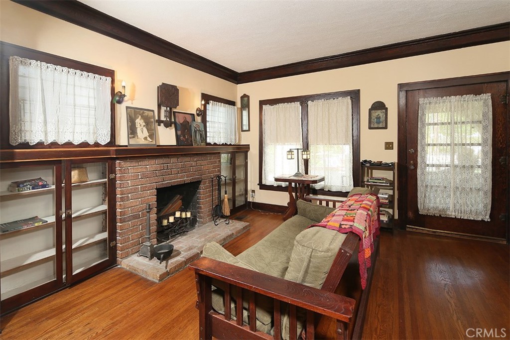 348 N. Alta Vista Ave.