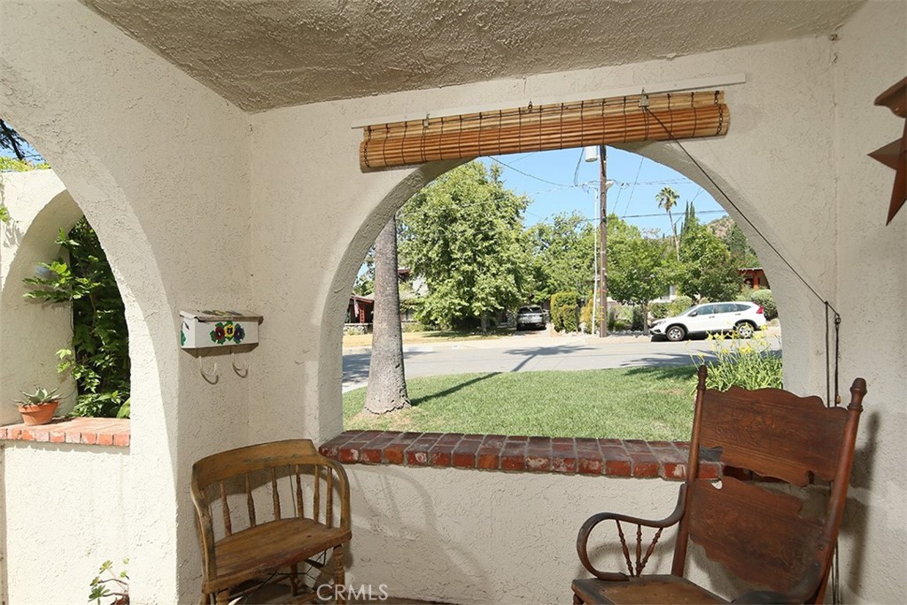 348 N. Alta Vista Ave.