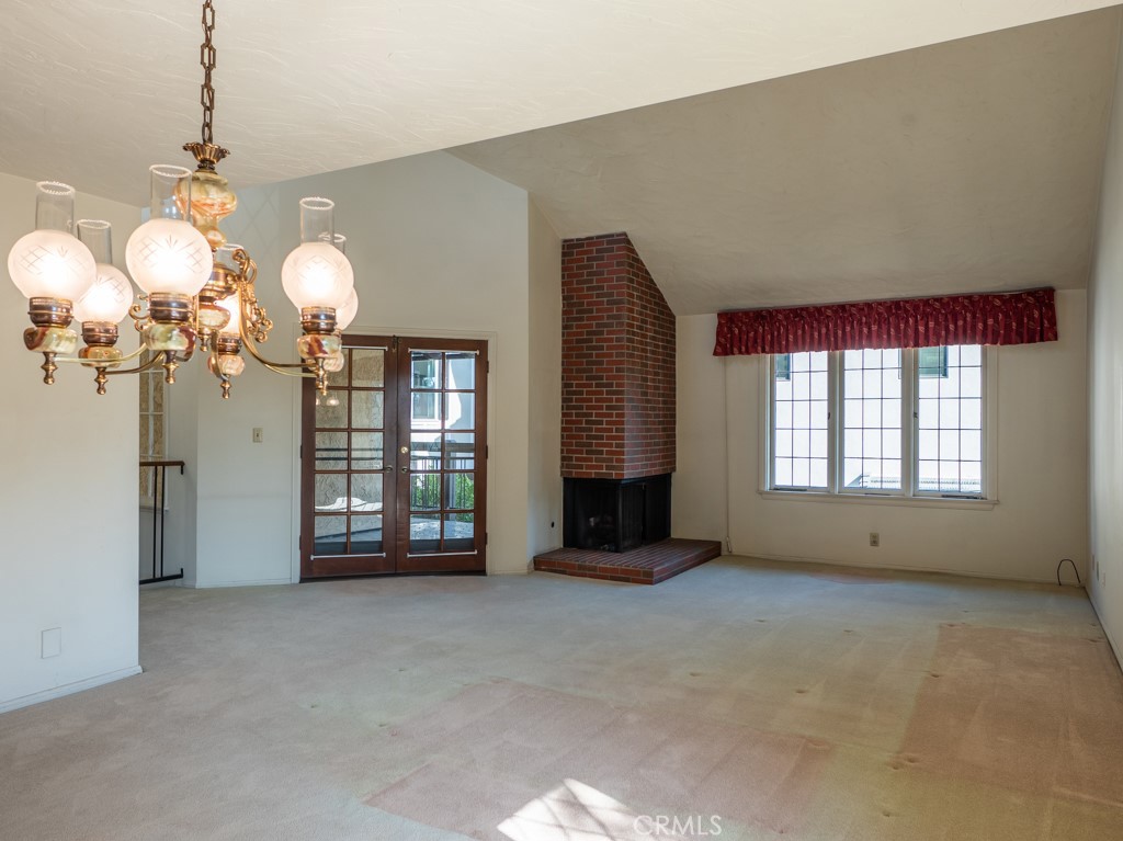 503 W Duarte Road Unit: 4