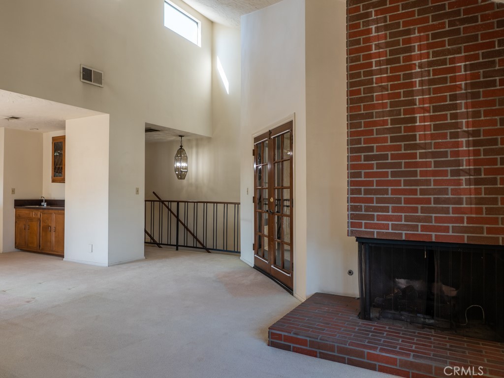 503 W Duarte Road Unit: 4