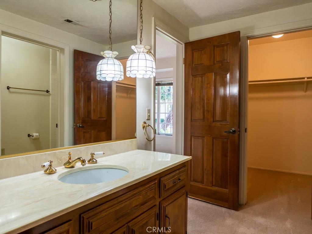 503 W Duarte Road Unit: 4