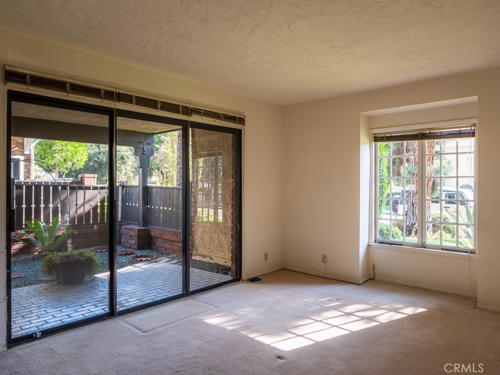 503 W Duarte Road Unit: 4