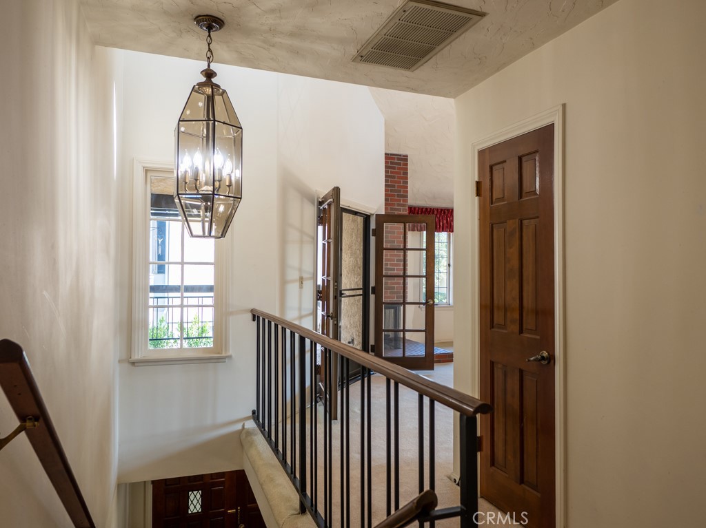 503 W Duarte Road Unit: 4