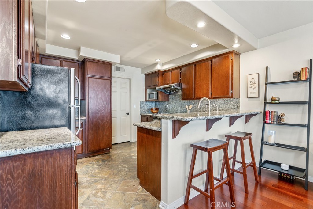 1002 Royal Oaks Drive Unit: B