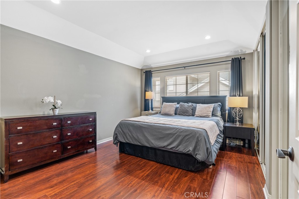 1002 Royal Oaks Drive Unit: B