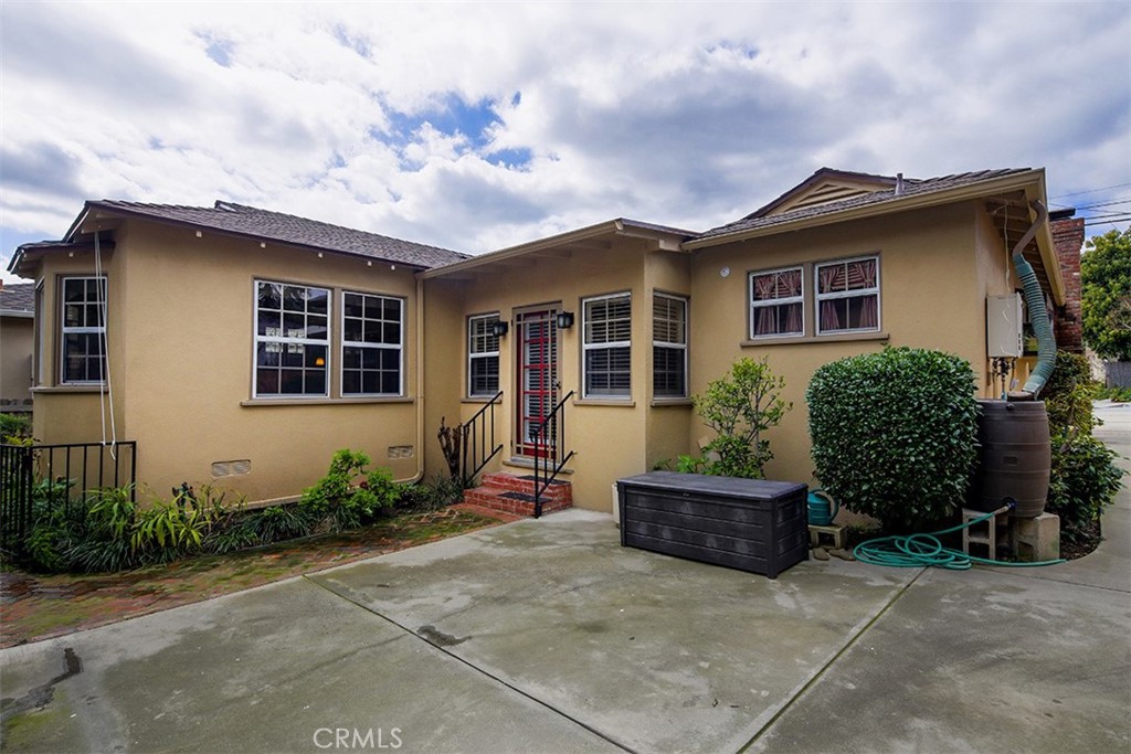 328 N. Alta Vista Ave.