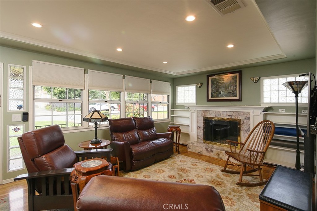 328 N. Alta Vista Ave.