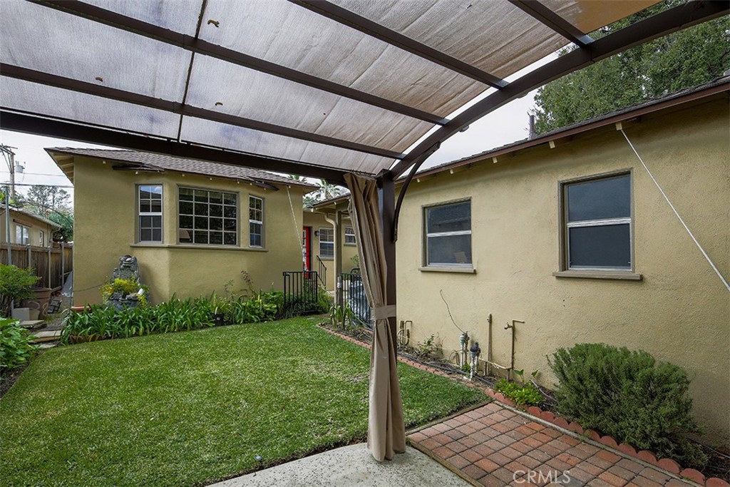 328 N. Alta Vista Ave.