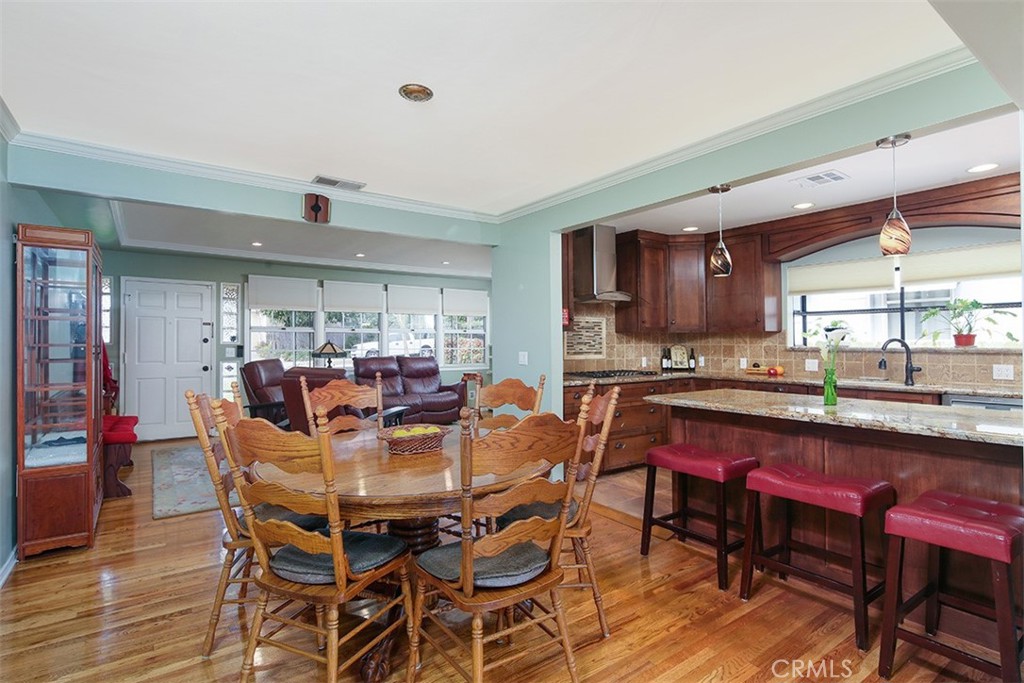 328 N. Alta Vista Ave.