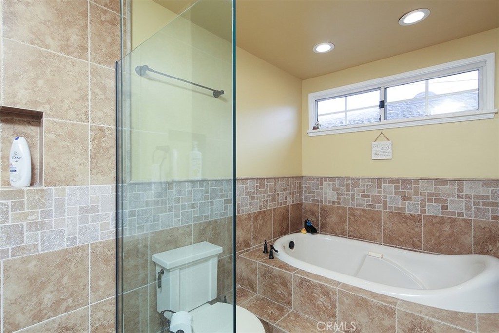 328 N. Alta Vista Ave.