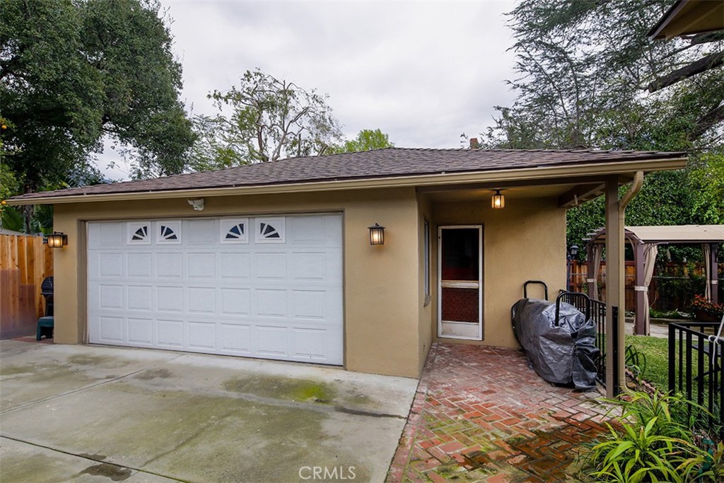 328 N. Alta Vista Ave.