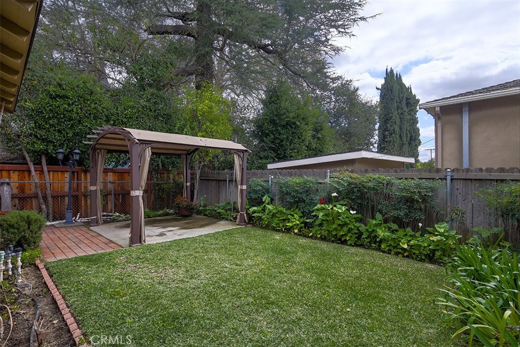 328 N. Alta Vista Ave.