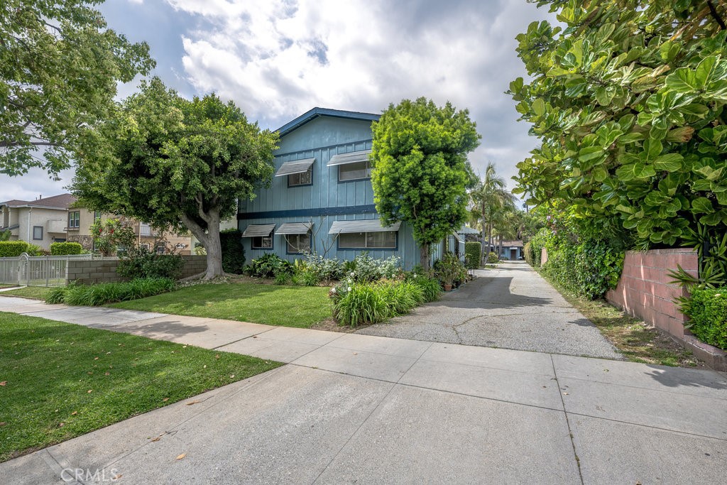 53 S Roosevelt Avenue N