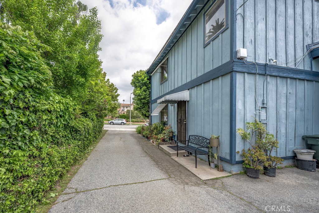 53 S Roosevelt Avenue N