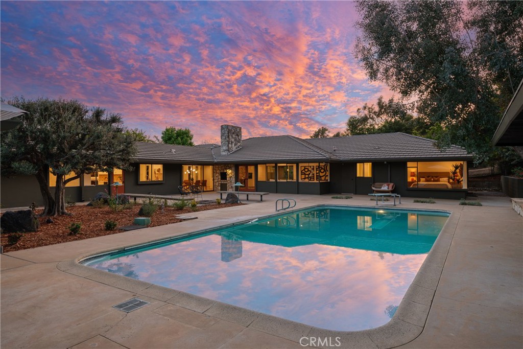 1561 Gaywood Drive