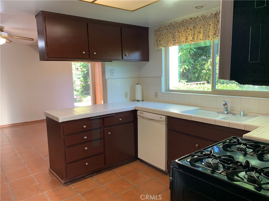 555 W Sierra Madre Boulevard A