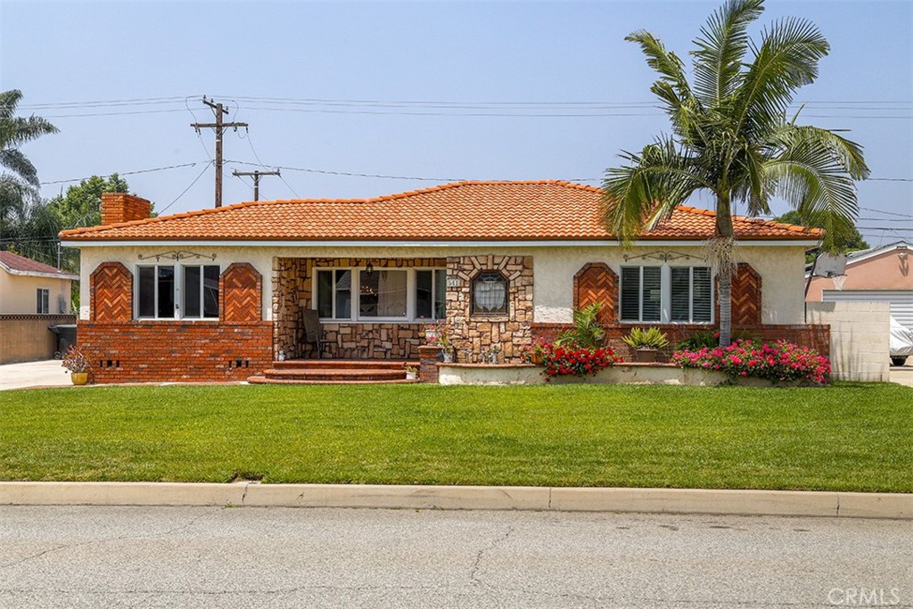 541 N Osborn Avenue
