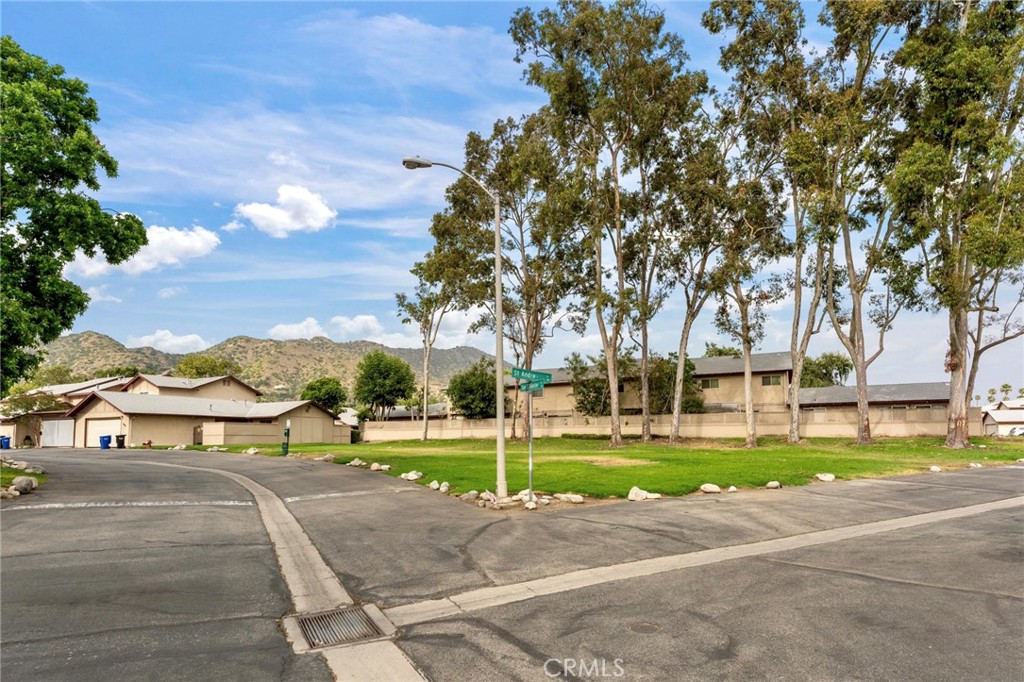 1280 N Tam O Shanter Drive