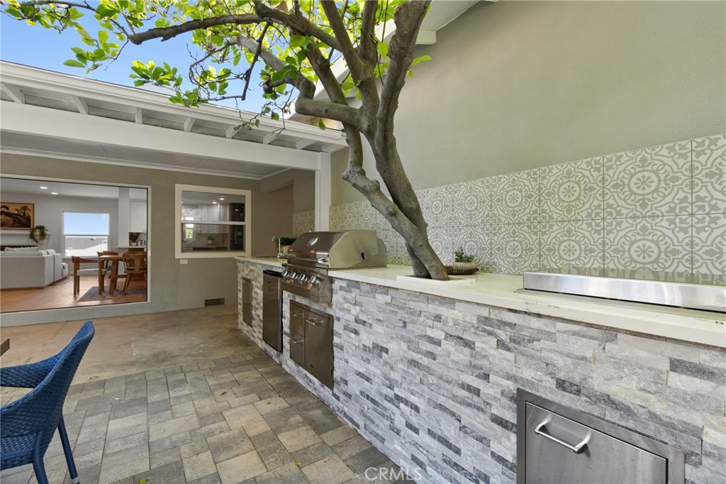 2145 Los Amigos Street