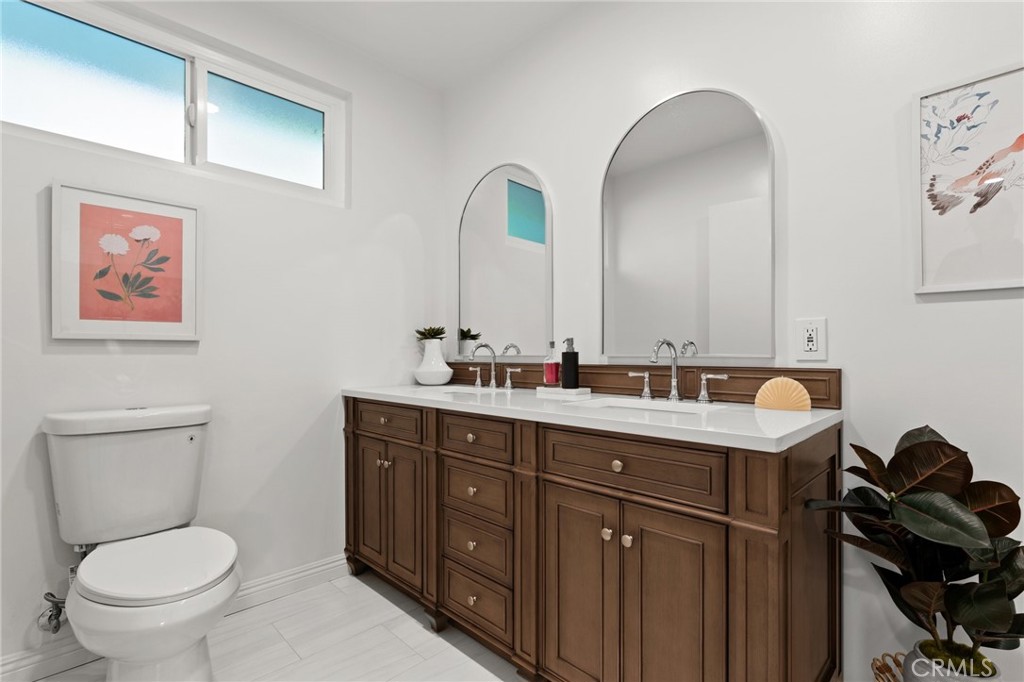 2145 Los Amigos Street