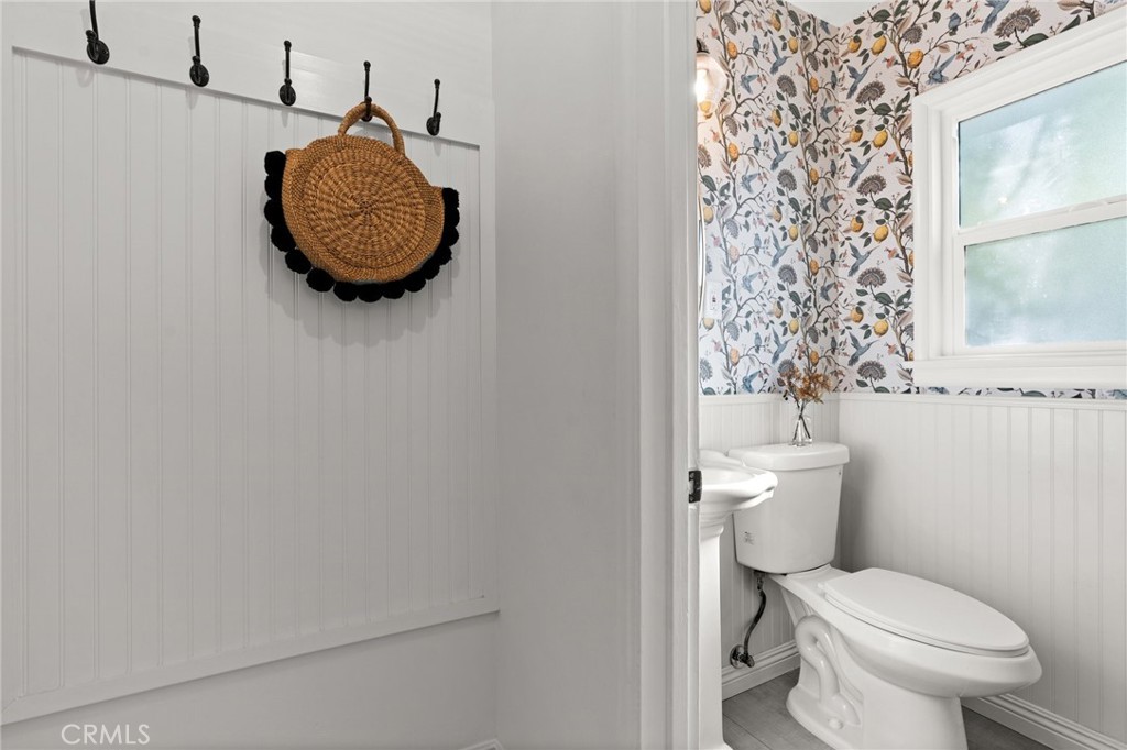 2145 Los Amigos Street