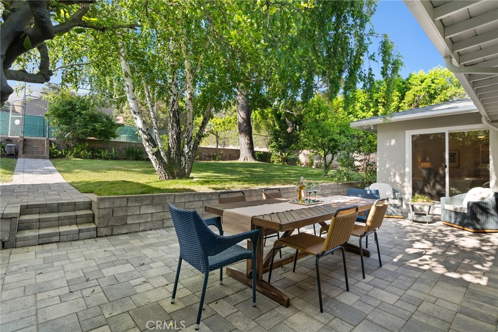 2145 Los Amigos Street