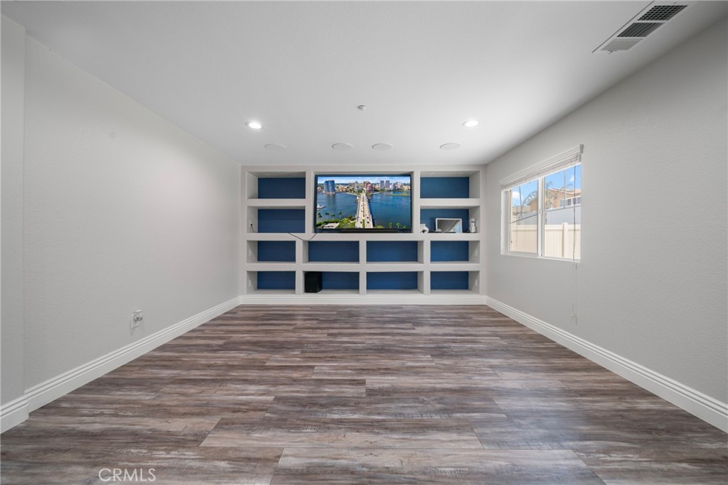 9186 Santa Barbara Drive