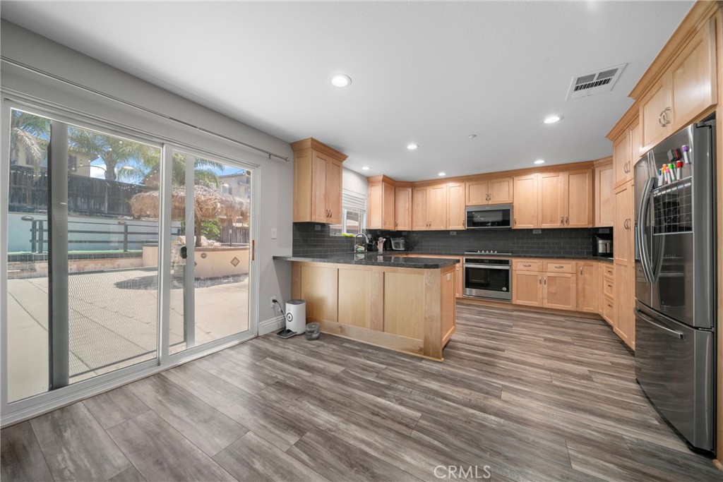 9186 Santa Barbara Drive