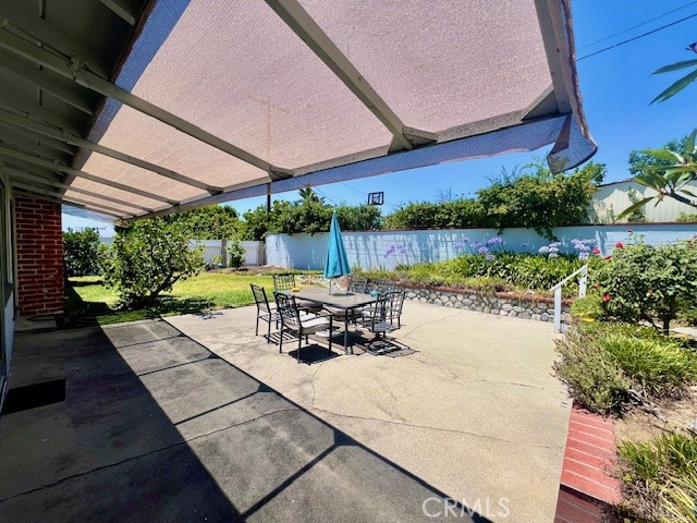 1295 N Michillinda Avenue