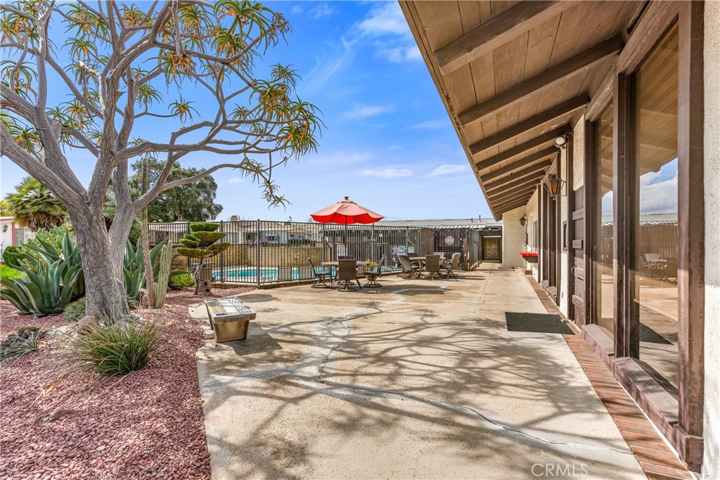 416 Jeffries Avenue 16